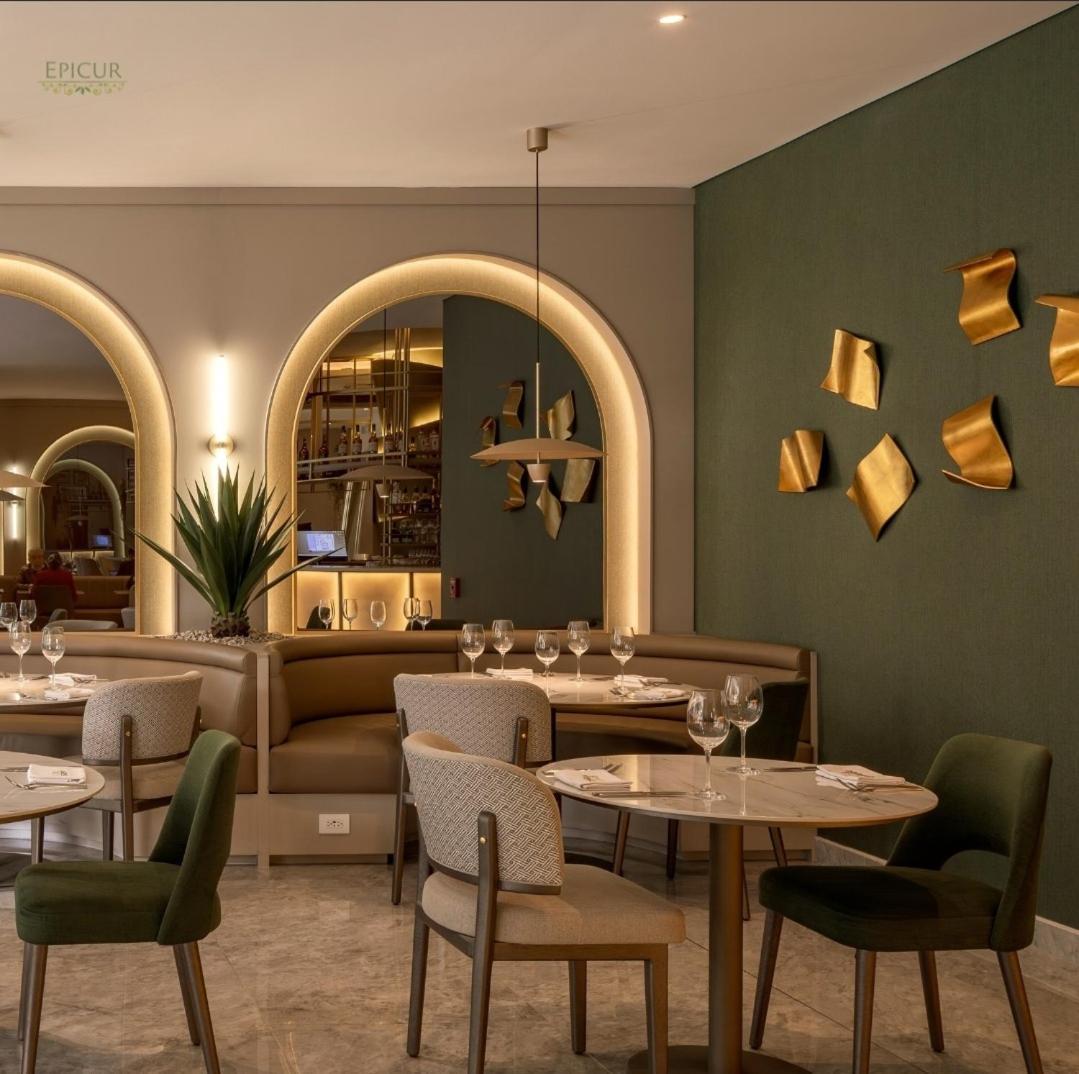 Le Parc Residences With Hotel Services Quito Eksteriør billede