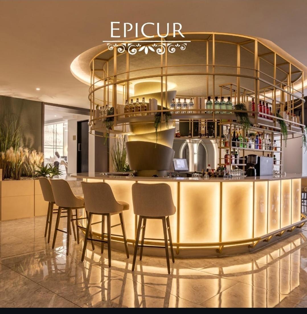 Le Parc Residences With Hotel Services Quito Eksteriør billede